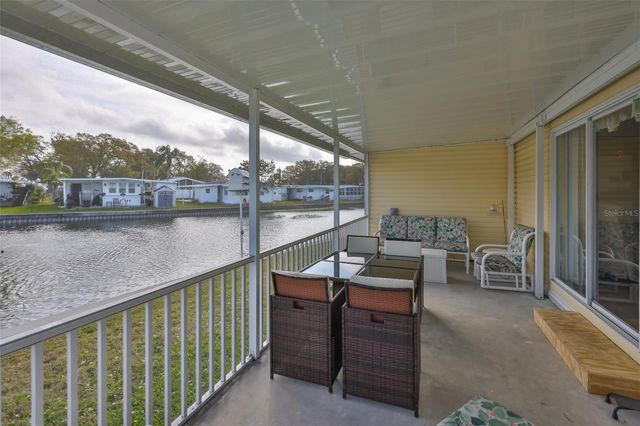 980 7TH STREET NW 16, Largo, FL 33770