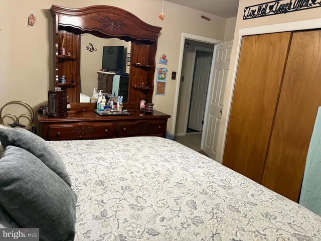 13 HILL DR, Pine Hill, NJ 08021