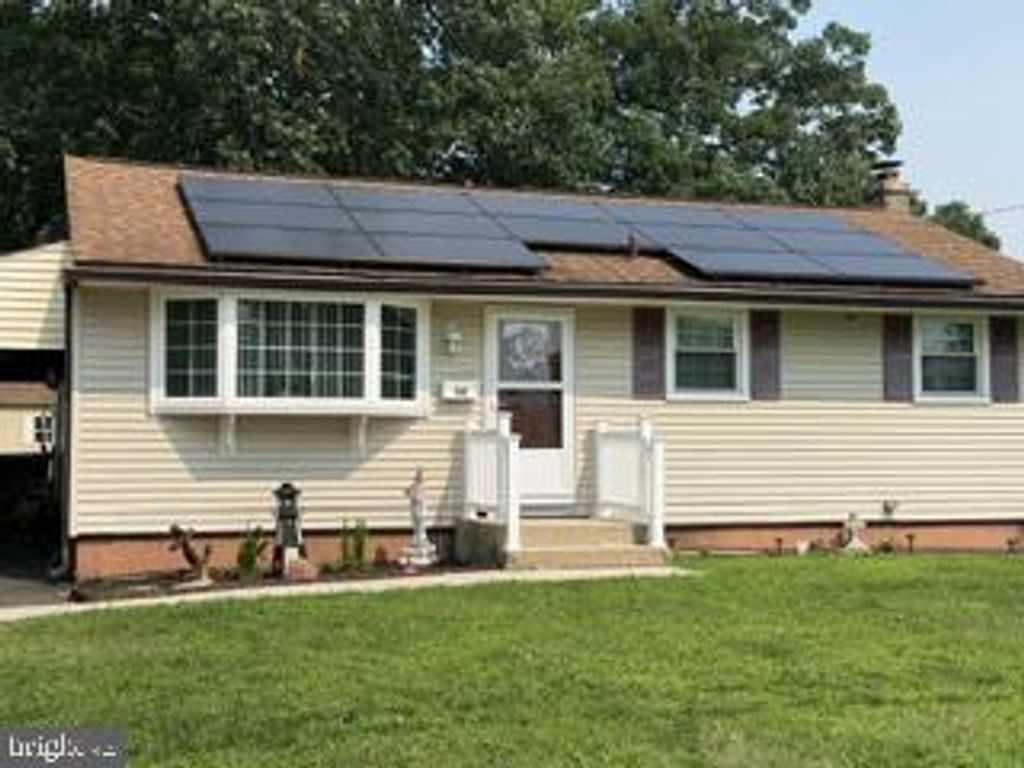 13 HILL DR, Pine Hill, NJ 08021