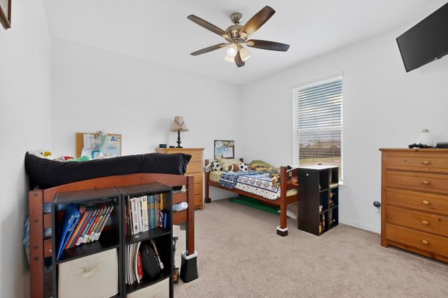 2721 Burr Oak Road, Oak Ridge, TX 75161