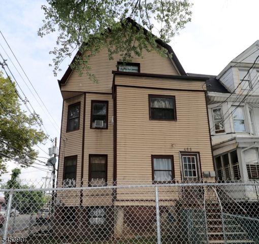 465 4Th Ave, Newark City, NJ 07107