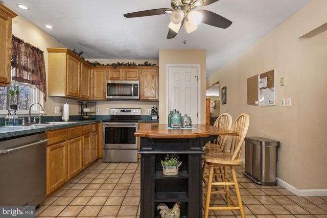 144 BRANDYWINE DR, Coatesville, PA 19320