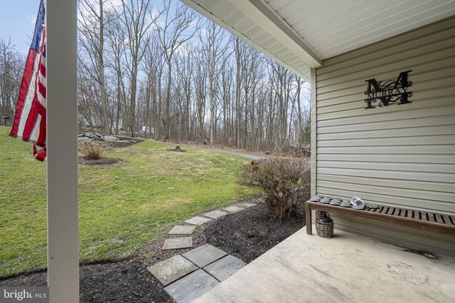 144 BRANDYWINE DR, Coatesville, PA 19320