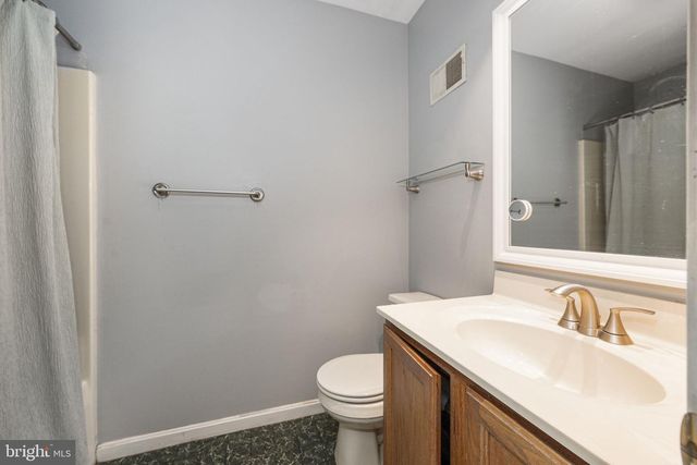 144 BRANDYWINE DR, Coatesville, PA 19320