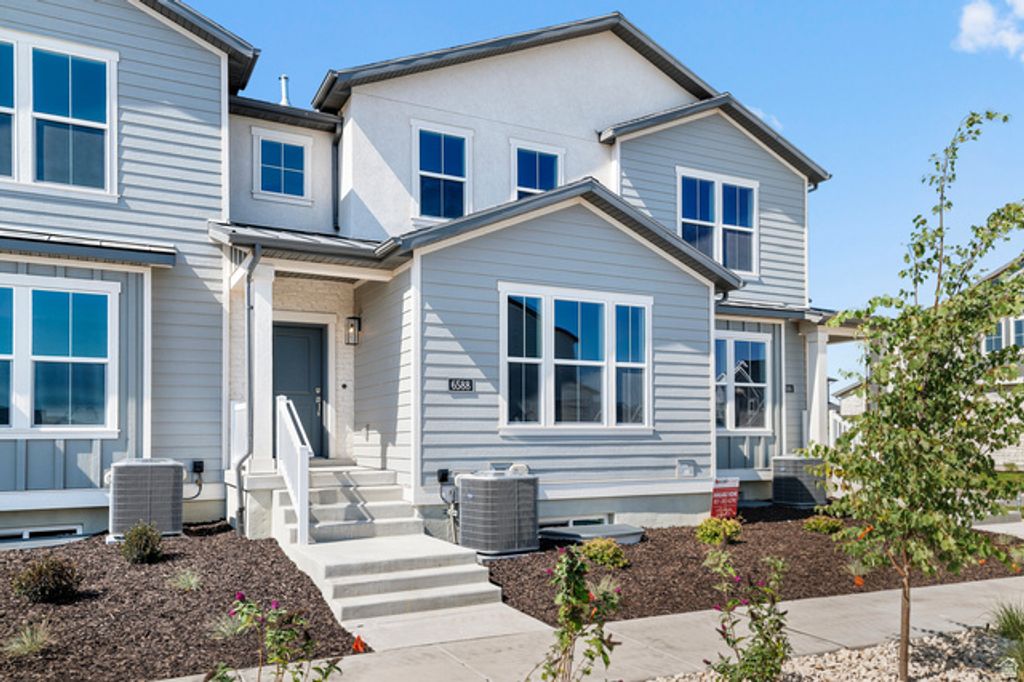 6588 W RAYNOLDS PEAK WAY, West Jordan, UT 84081 — photo 2