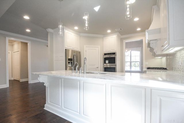 153 Ridgeview Trail, Maumelle, AR 72113