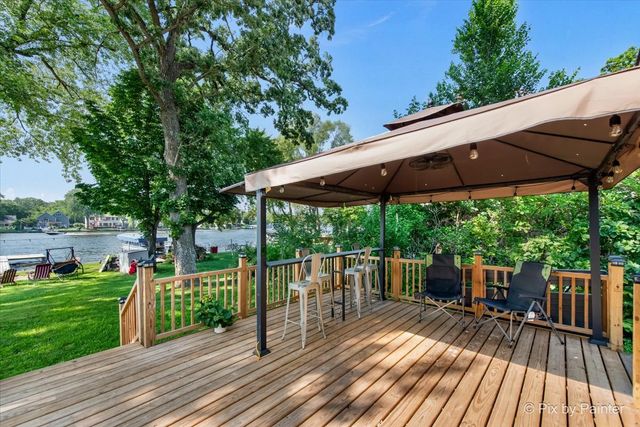 1304 River Terrace Drive, Johnsburg, IL 60051