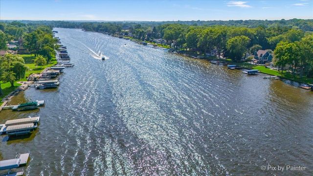 1304 River Terrace Drive, Johnsburg, IL 60051