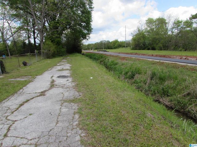 1700 GLENADDIE AVENUE, Anniston, AL 36201