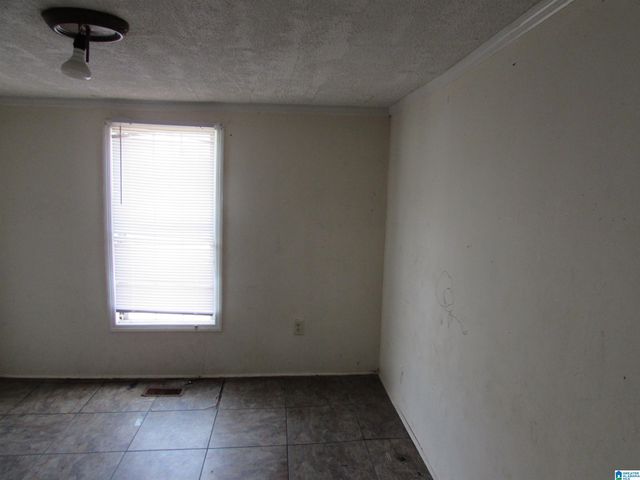 1700 GLENADDIE AVENUE, Anniston, AL 36201