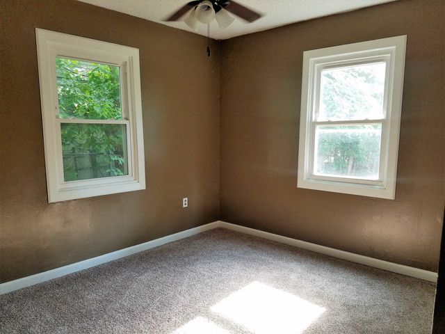 4601 S Brookhaven St, Wichita, KS 67216