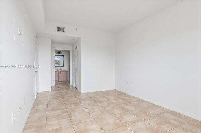 5271 SW 8th St 304, Miami, FL 33134