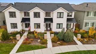 3710 NE Petrosa Avenue, Bend, OR 97701