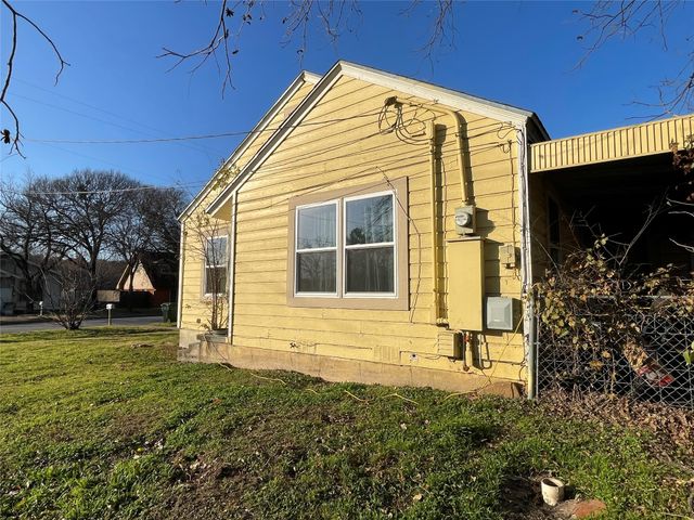 1702 NW 1st Avenue, Mineral Wells, TX 76067