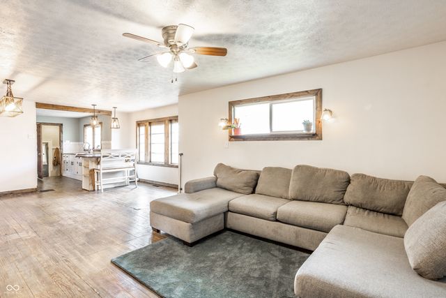 3404 S Scatterfield Road, Anderson, IN 46013