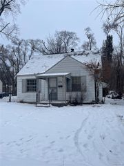 19826 Lyndon Street, Detroit, MI 48223