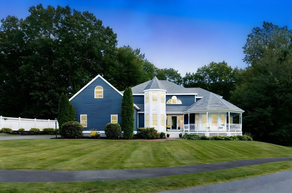 24 Dennison Ct, Stoughton, MA 02072