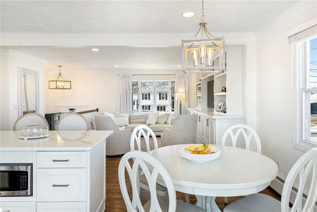 6 Jenkins Street, Bristol, RI 02809