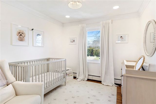 6 Jenkins Street, Bristol, RI 02809