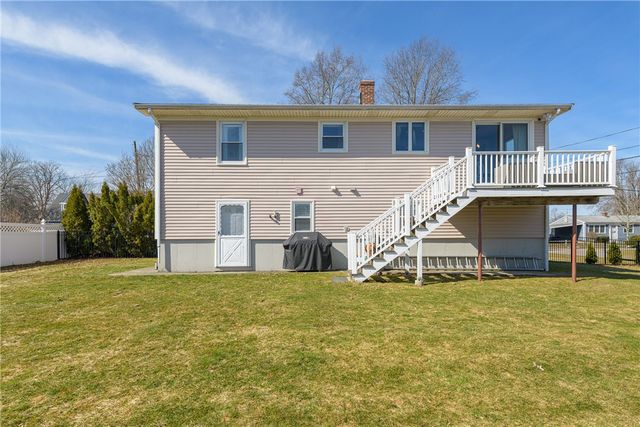 6 Jenkins Street, Bristol, RI 02809