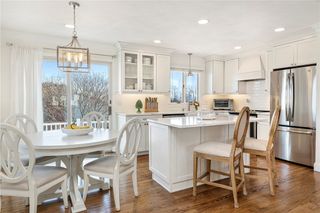 6 Jenkins Street, Bristol, RI 02809