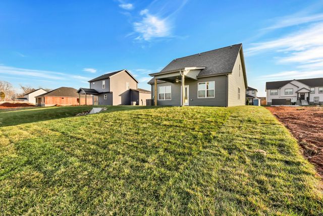 516 Ayden Ln, Clarksville, TN 37042