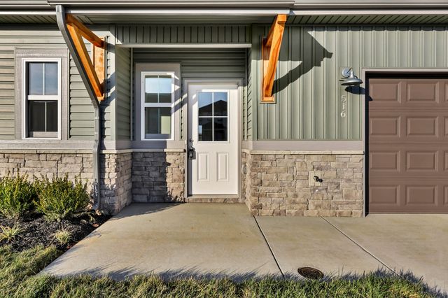 516 Ayden Ln, Clarksville, TN 37042