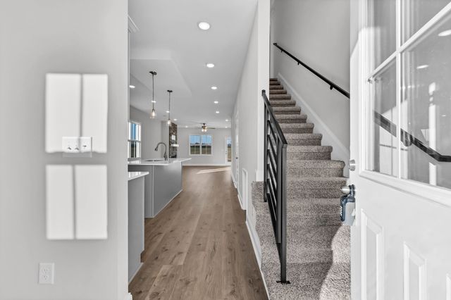 516 Ayden Ln, Clarksville, TN 37042