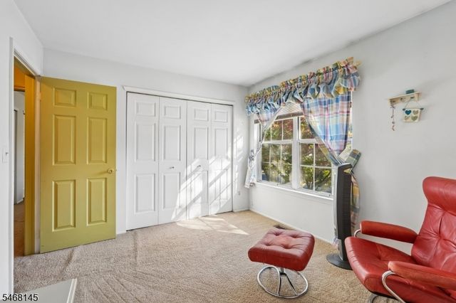 135 Grantham Dr, Franklin Twp., NJ 08873