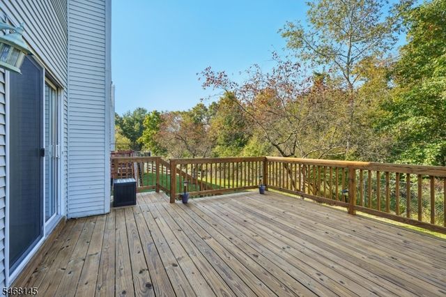 135 Grantham Dr, Franklin Twp., NJ 08873