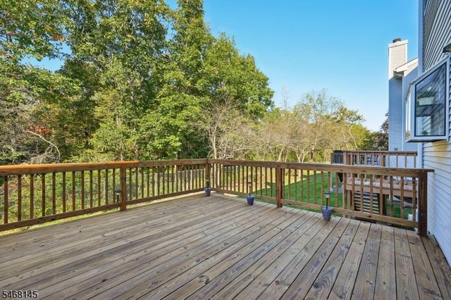 135 Grantham Dr, Franklin Twp., NJ 08873