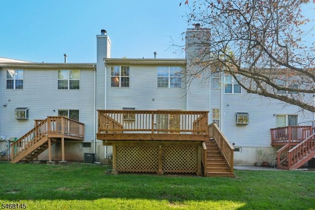 135 Grantham Dr, Franklin Twp., NJ 08873