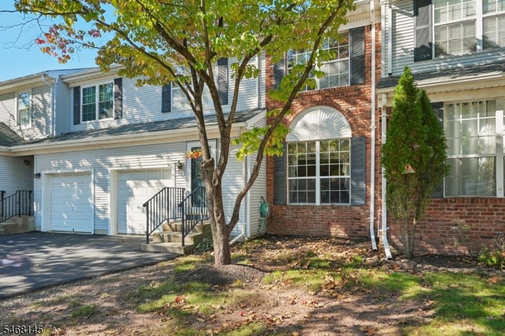 135 Grantham Dr, Franklin Twp., NJ 08873 — photo 3