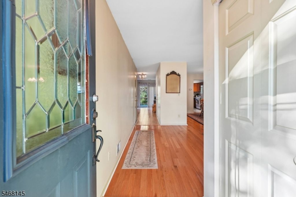 135 Grantham Dr, Franklin Twp., NJ 08873 — photo 4