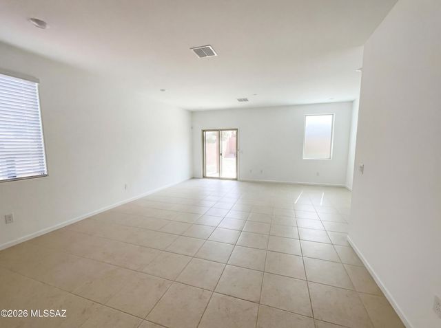 10453 W Beaman Lane, Marana, AZ 85653