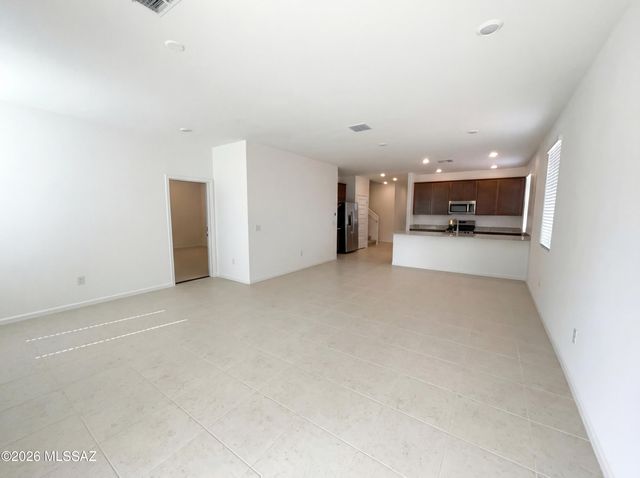 10453 W Beaman Lane, Marana, AZ 85653