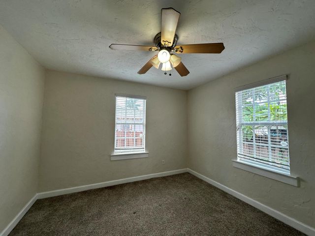 227 FORESTERIA Drive D, Lake Park, FL 33403