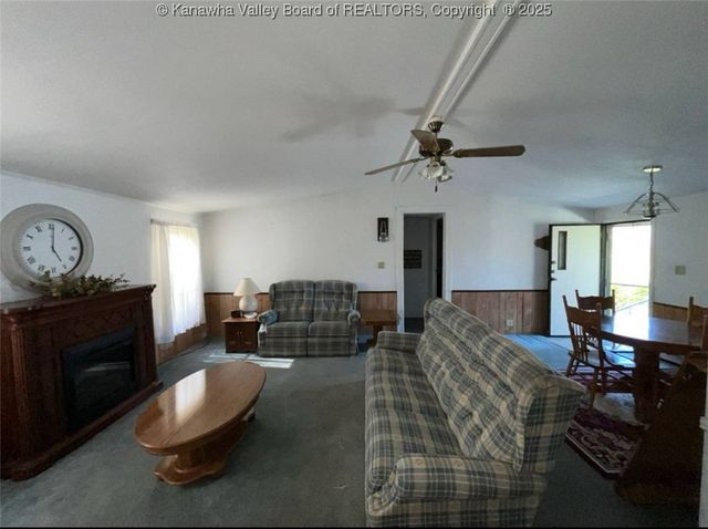 4900 & 4904 Jonquil Drive, Charleston, WV 25306