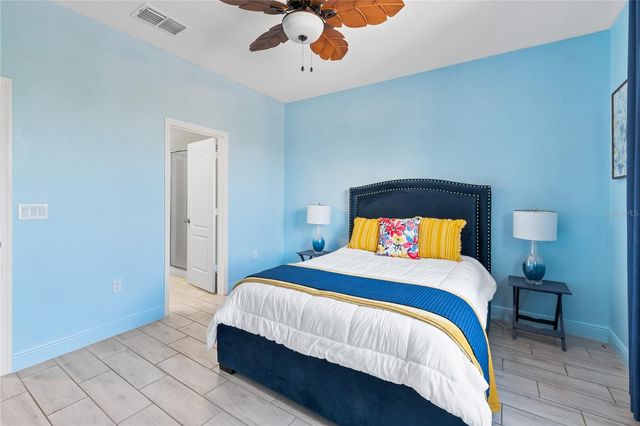 697 SARNER PASS WAY, Winter Haven, FL 33881