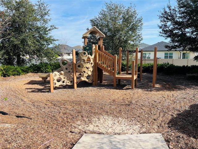 697 SARNER PASS WAY, Winter Haven, FL 33881