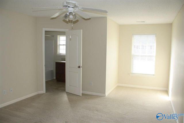 7010 Thornwood Lane, Owens Cross Roads, AL 35763