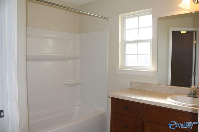 7010 Thornwood Lane, Owens Cross Roads, AL 35763