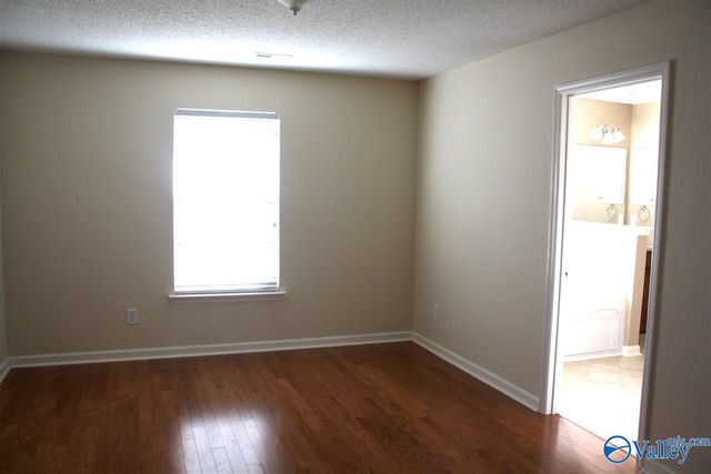 7010 Thornwood Lane, Owens Cross Roads, AL 35763