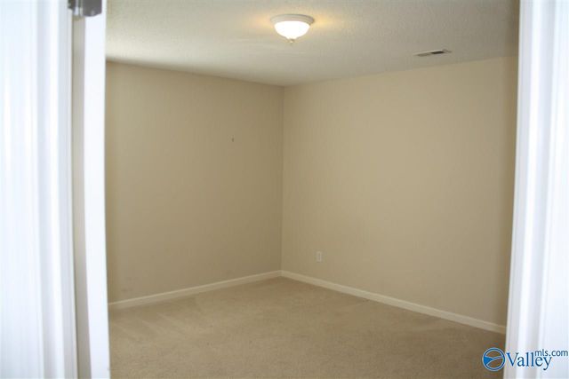 7010 Thornwood Lane, Owens Cross Roads, AL 35763