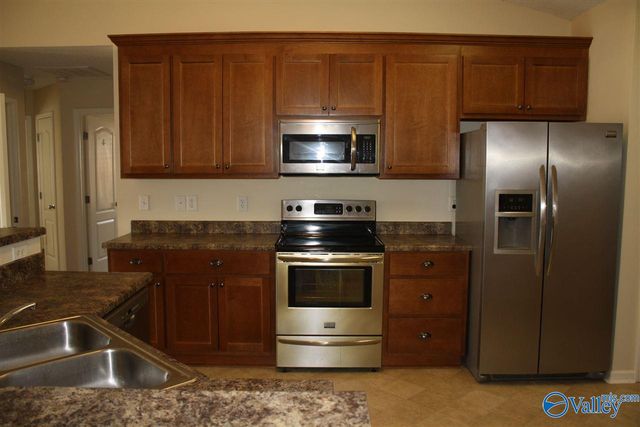 7010 Thornwood Lane, Owens Cross Roads, AL 35763