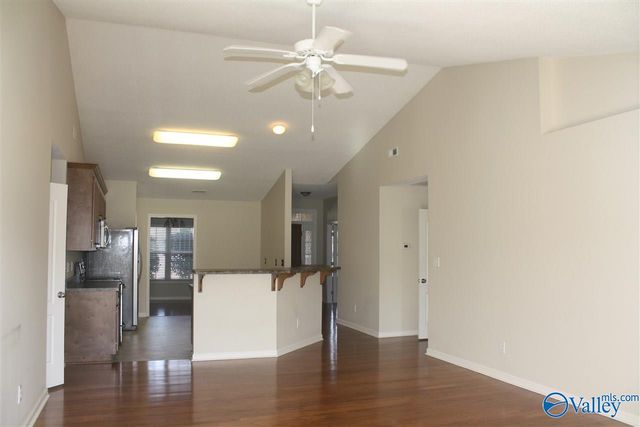 7010 Thornwood Lane, Owens Cross Roads, AL 35763