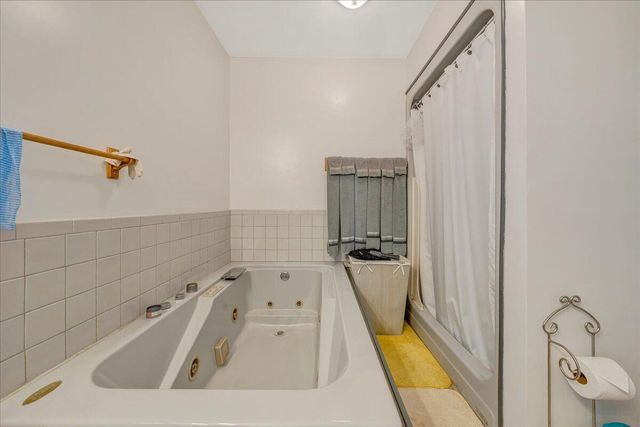 35 Fawn CT, Roanoke, VA 24012