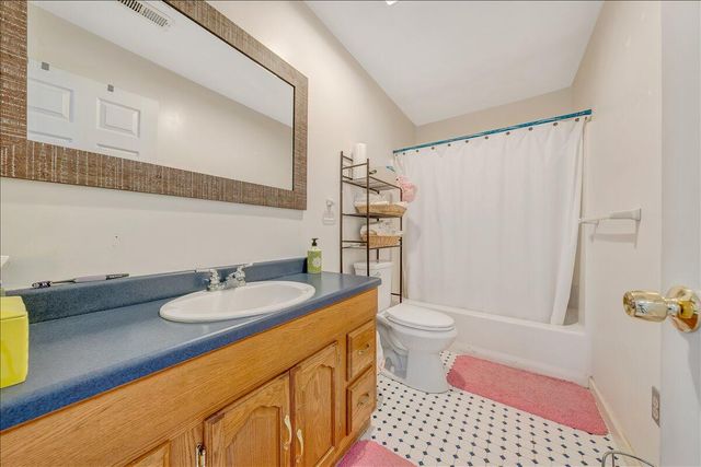 35 Fawn CT, Roanoke, VA 24012