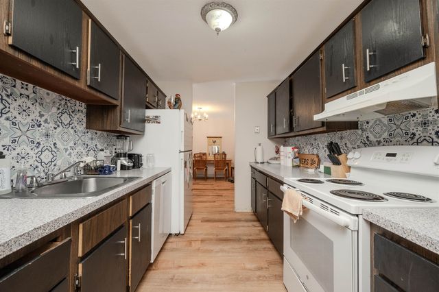 13 Silvestri Cir Unit 19, Derry, NH 03038