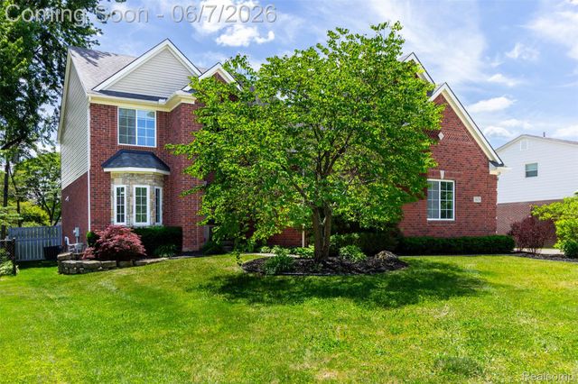 36039 Curtis Road, Livonia, MI 48152